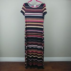 Like NEW Maxi Dress Multicolored Size M